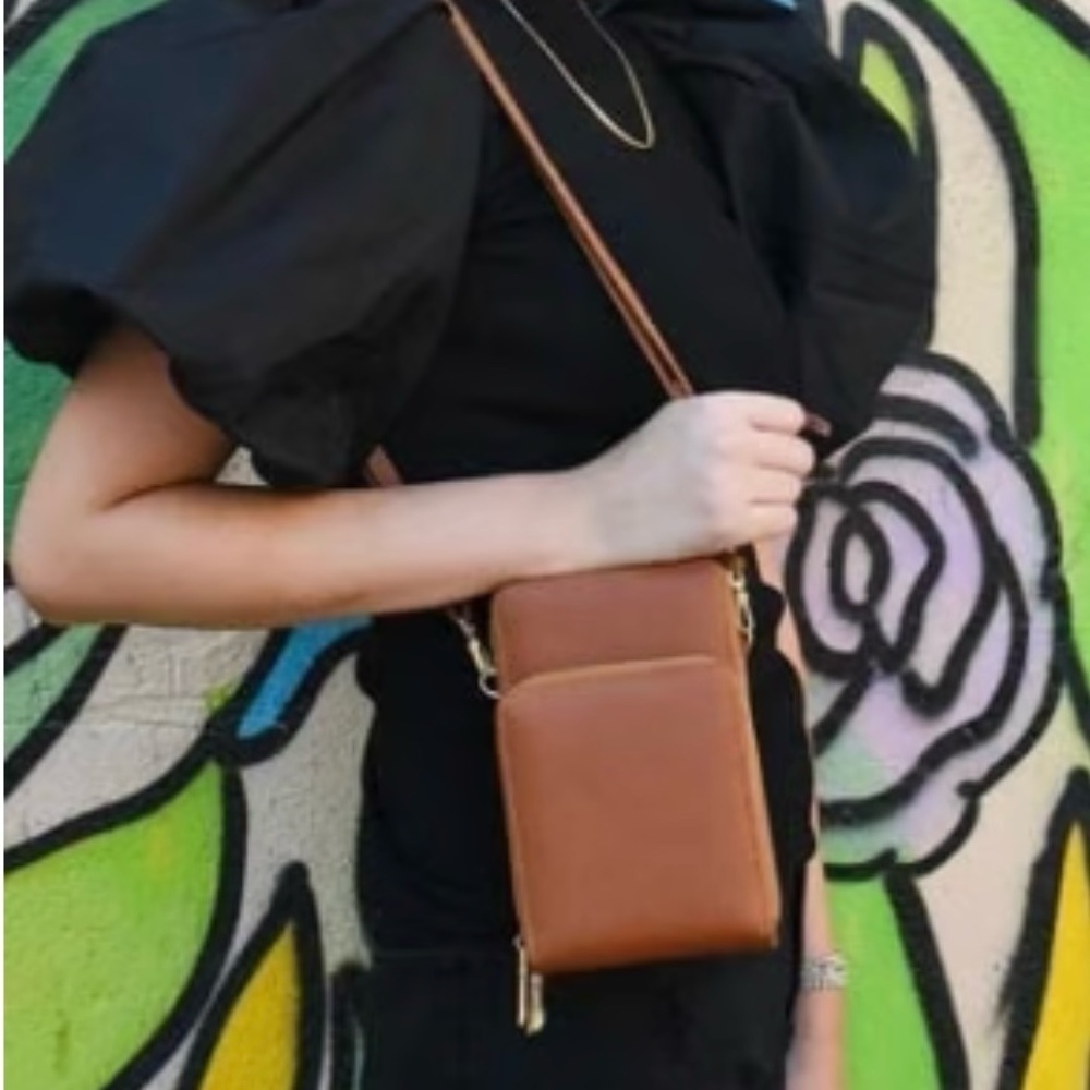 Malibu Skye Brown Crossbody Bag - Picture 2 of 8
